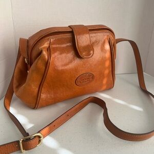 Oroton Australia Vintage Leather Frame Bag Tan Camel Doctor Satchel Purse
